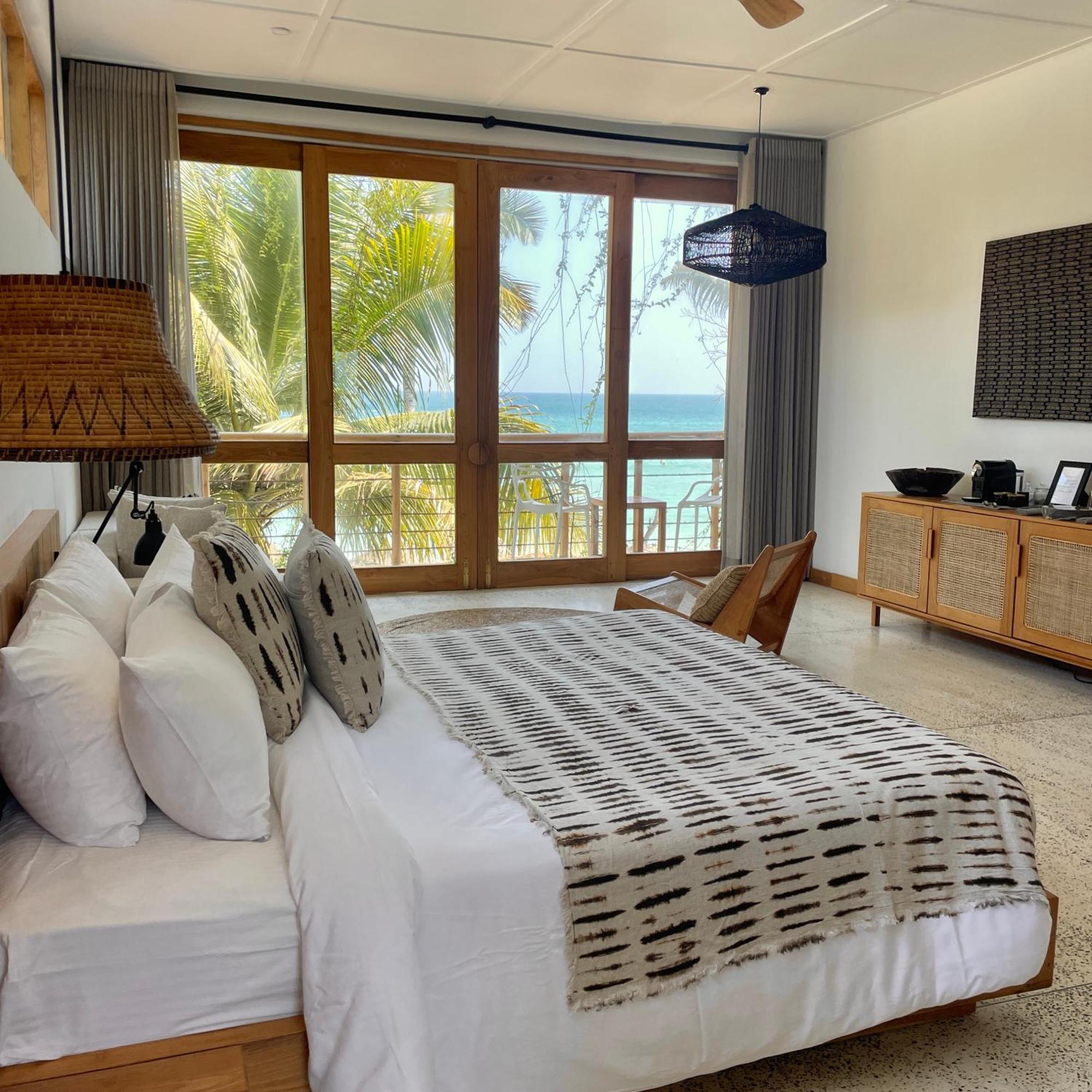 La Playa Beach Club Dikwella Extérieur photo